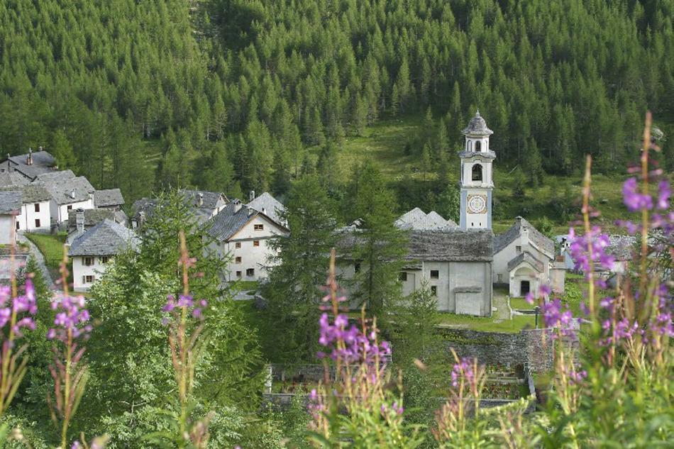 Casa Di Vacanza Giovanibosco Bosco Gurin Exterior foto